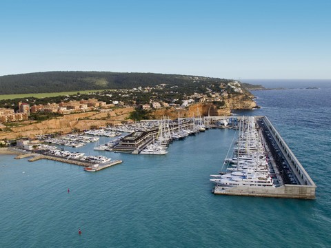 Port Adriano