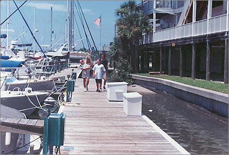Holiday Inn Harbourside