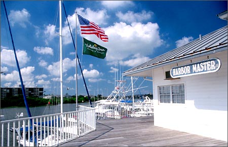 Holiday Inn Harbourside