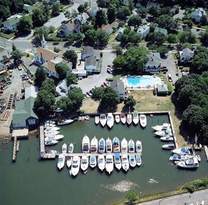 Townsend Manor Inn Marina 3