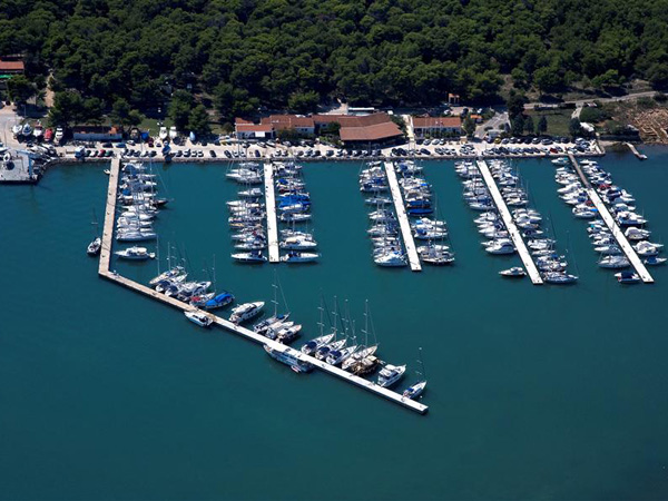 Marina ACI Pomer