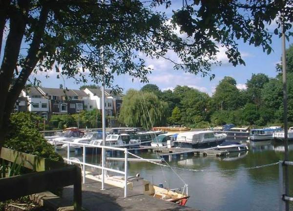 Chiswick Quay Marina
