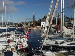 Victoria Pier Pontoon