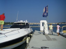 Cleopatra Marina 3