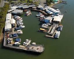 Noosa harbour marine village 2